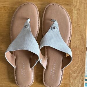 New Directions Women's Silver Sandals